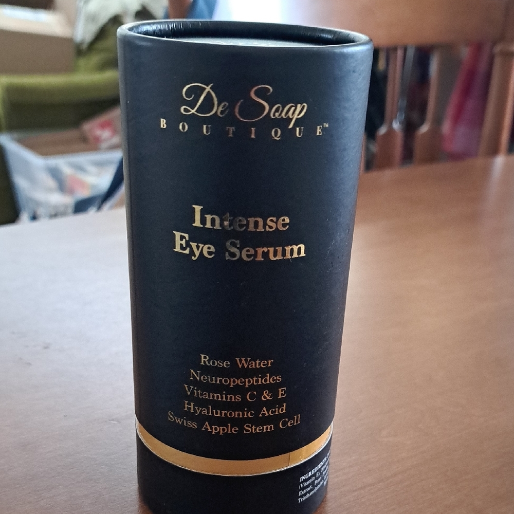 De Soap Boutique Intense Eye Serum - Black and Gold